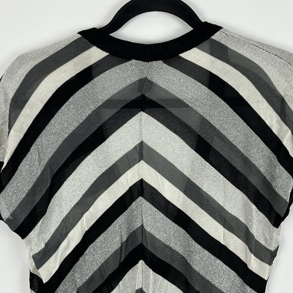 H&M Top Blouse Size M Black Gray Striped Short Sleeve Decollete V Neck Stretch - Picture 7 of 9